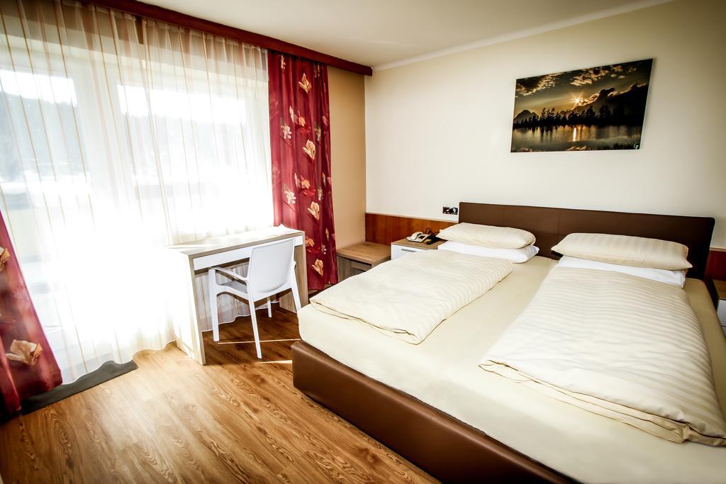 Hotel Cristallago Seefeld in Tirol Rom bilde