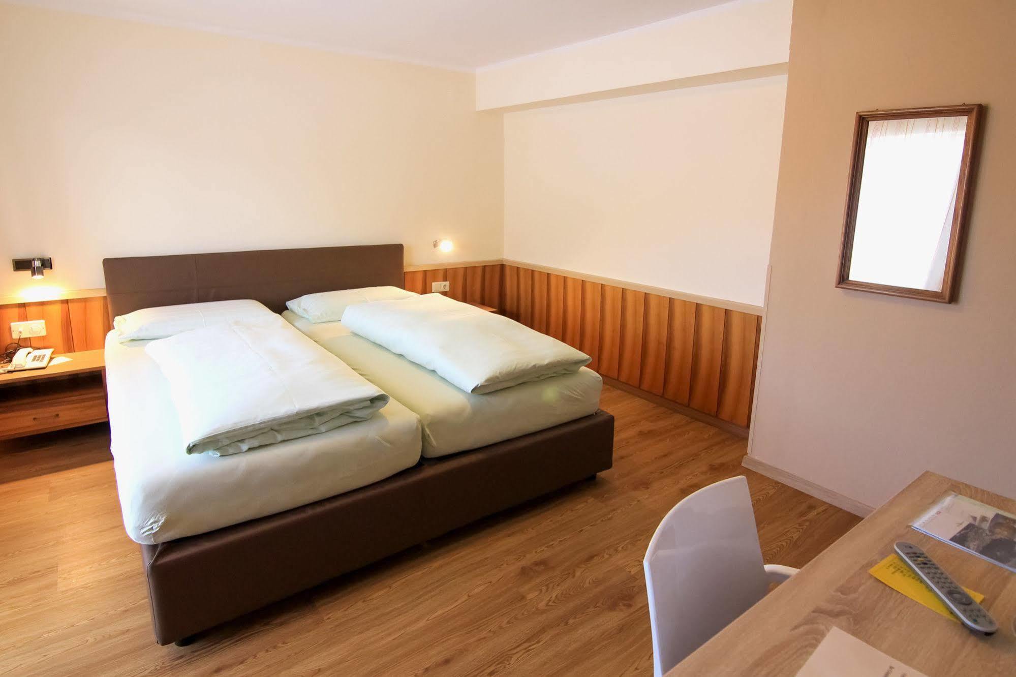 Hotel Cristallago Seefeld in Tirol Eksteriør bilde